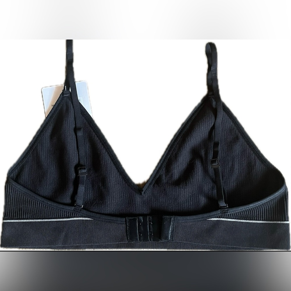 Hanes Black ribbed Triangle Bra with Adjustable Straps. New with tags. Size XL - Picture 3 of 9